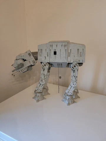 Vintage 1997 Kenner Star Wars Imperial AT-AT Walker The Power Of The Force Cover