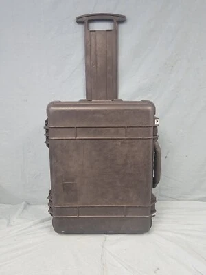 Pelican 1560 case Waterproof Rolling Airline Cases Black Good Condition no holes - Image 1 of 4