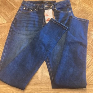 NWT Monkey Ride Jeans Juniors' Blue Soft Denim Jeans Size 5/28 - Picture 1 of 18