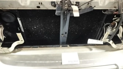 Condensador de CA a través de 4/00 compatible con 98-01 ISUZU TROOPER 2060340 Foto 1 de 3