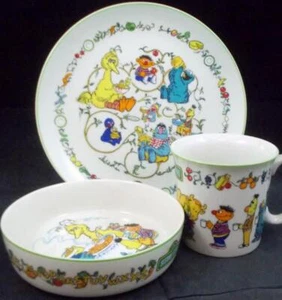 Gorham Muppets 3 Piece Childs Set Green Trim Child Plate Bowl and Mug - Picture 1 of 8