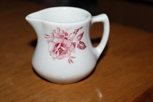 Shenango China New Castle, Pa. USA Red Flower Individual Creamer - Foto 1 di 6
