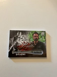 2018 Walking Dead Season 8 Part 1 Manufactured Bat Relic Rick MUD #/50 - Picture 1 of 2