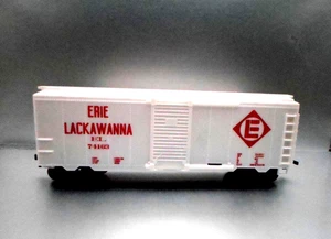 HO Scale Erie Lackawanna Boxcar 74163 Model Train Car Used - Picture 1 of 15