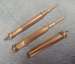 2 x kleine Vintage gerollte rosévergoldet Drehbleistifte Chatelaine Pencil - Bild 1 von 5