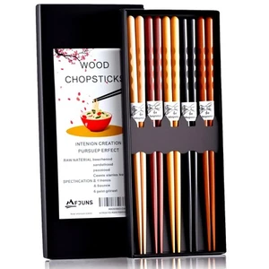 5-Pairs Reusable Set of Chopsticks, Natural Wood Chopstick and Minimalism Jap... - Picture 1 of 6
