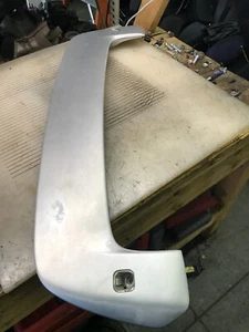 02-05 SUBARU IMPREZA WRX RAD TUNK SPOILER WING REAR WAGON OEM - Picture 1 of 3