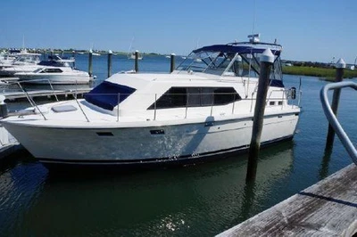 1978 Trojan Tri-Cabin 36' - Image 1 of 4