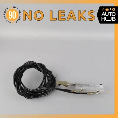 03-12 Mercedes R230 SL500 SL55 AMG Cilindro de cierre de techo delantero OEM Foto 1 de 4