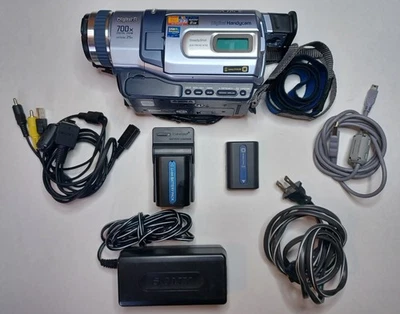 Sony Handycam DCR-TRV240 Digital 8 Camcorder w/Nightshot - Image 1 of 4