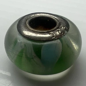 Dije deslizable de plata de ley 925 con cuentas de cristal de Murano verde azul blanco - Imagen 1 de 7