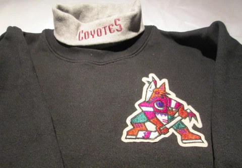 Phoenix Coyotes Youth Sweat Shirt XL Turtleneck NHL Majestic 50/50 Vintage Cover