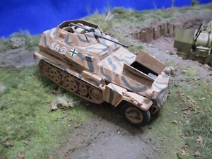 AF005 SD.KFZ  250/9 GERMAN MAQUETTE 1/35 ENVIRON MONTEE PLASTIQUE WW2 - Imagen 1 de 5