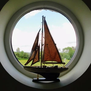 Model Sailing Yacht | Distressed Hull 30cm Long | Display Model NEW - Picture 1 of 8