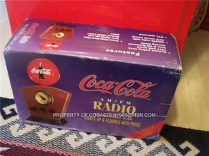 RARA RADIO AM/FM COCA-COLA DE COLECCIÓN CON ESFERA DE COCA-COLA ILUMINADA - Imagen 1 de 1