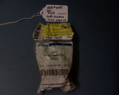 Barra estabilizadora aislante Ford 5C3Z-5484-CA - 2005-2007 F250/350 Super Duty Foto 1 de 3