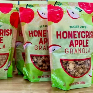 2x Trader Joe’s Honeycrisp Apple Granola 12 oz Kosher Rolled Oats Dried Apples - Picture 1 of 4