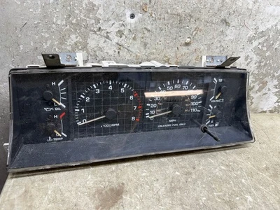 Panel de instrumentos velocímetro Toyota Pickup 4Runner 86 COMO ESTÁ SIN DEVOLUCIONES Foto 1 de 2