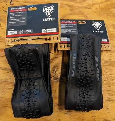 PAIR of WTB Resolute Tires - 700 x 42, TCS Tubeless, Folding, Black, Light/Fast - Image 1 of 4