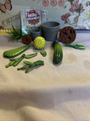 Zuru mini brands create garden Succulent Cactus Plant Pot New Opened - Image 1 of 4