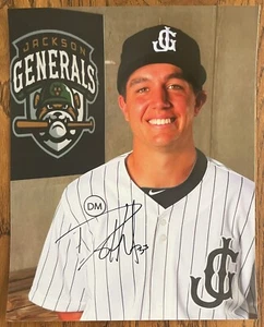 Danny Hultzen signed 8x10 Jackson Generals color photo- Mariners, Cubs, Virginia - Picture 1 of 1
