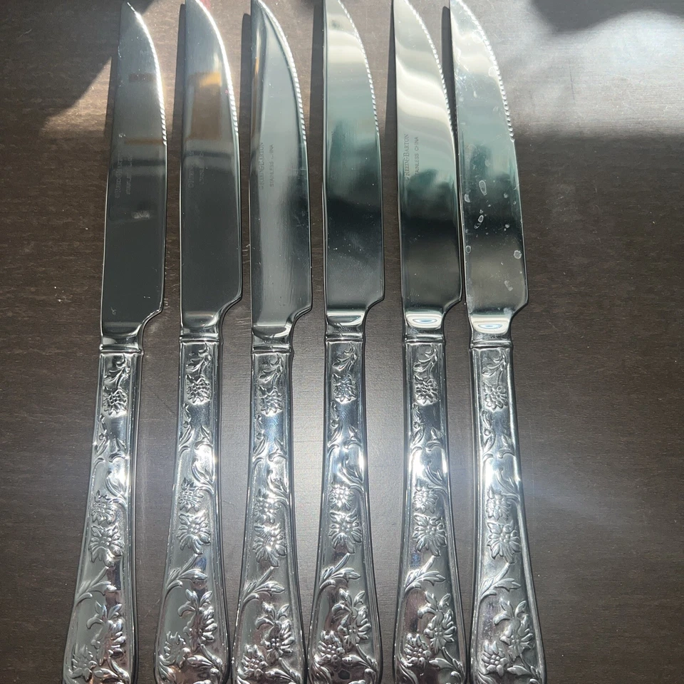 6 Steak Knives QUEEN'S GARDEN Reed & Barton Glossy Stainless Steel Flatware - Image 1 of 3