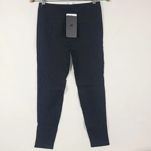 NEW Fabletics Women's High Waisted Seamless Black Leggings Yoga Workout Sz L - Picture 1 of 9