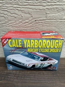 1/25 Polar Lights Cale Yarborough 1969 Mercury Cyclone Spoiler II Model New Open - Picture 1 of 1