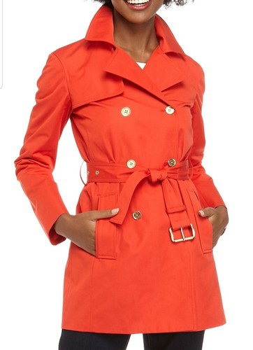 Michael Kors trench con cintura rosso piccolo ($150)