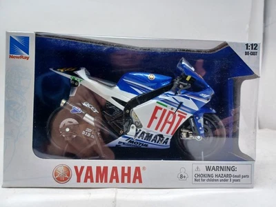 Nuevo Ray Yamaha YZR-M1 MotoGP Racing 2007 Valentino Rossi no. 46 1:12 Diecast  Foto 1 de 4