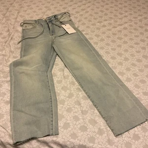 Hidden Ella Wide Straight Jeans Size 27 High Rise Cropped Drawstring $113 - Picture 1 of 6