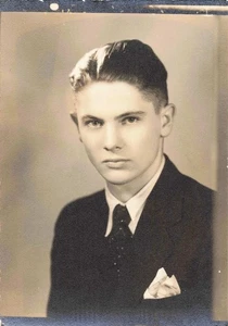 VTG Photo 1937 Picture Day Handsome Young Man 18 Years Old Suit Tie Fashion - Picture 1 of 2