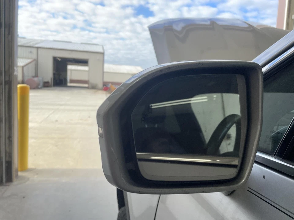 Espejo retrovisor de puerta izquierdo usado se adapta a: Lincoln MKC 2016 lámparas de aproximación con memoria térmica con blin Foto 1 de 4