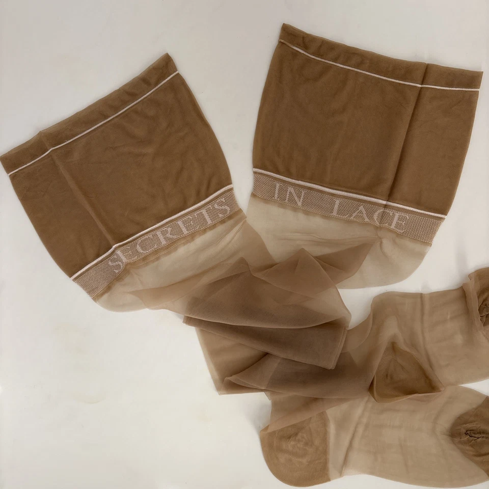 1 Paar 15dn Signature RHT Strümpfe Stil 9950 von Secrets in Spitze beige Größe P - Bild 1 von 4