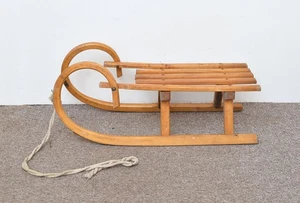 Vintage old wooden sleigh wooden sledge snow curly front - FREE DELIVERY - Picture 1 of 7
