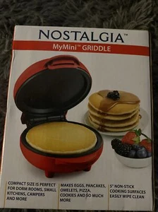 Nostalgia My Mini 5" Waffle Maker Red - Picture 1 of 6