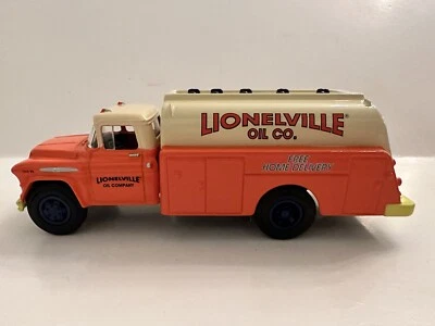 Lionel Eastwood 338500 Die Cast Lionelville Oil Co Tanker - Image 1 of 4