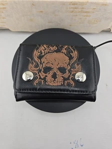 Totenkopf Tri-Fold Kette Geldbörse - schwarze Prägung - Leder Kette fehlt - Bild 1 von 3