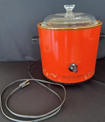 Vintage 1970s 3.5 QT RIVAL CROCK POT Flame Orange Model 3100/2 -  TESTED - Image 1 of 4