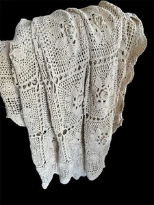 Vintage Handarbeit Granny Square Blume gehäkelt Tagesdecke afghanische Fotografie Requisite ecru - Bild 1 von 7