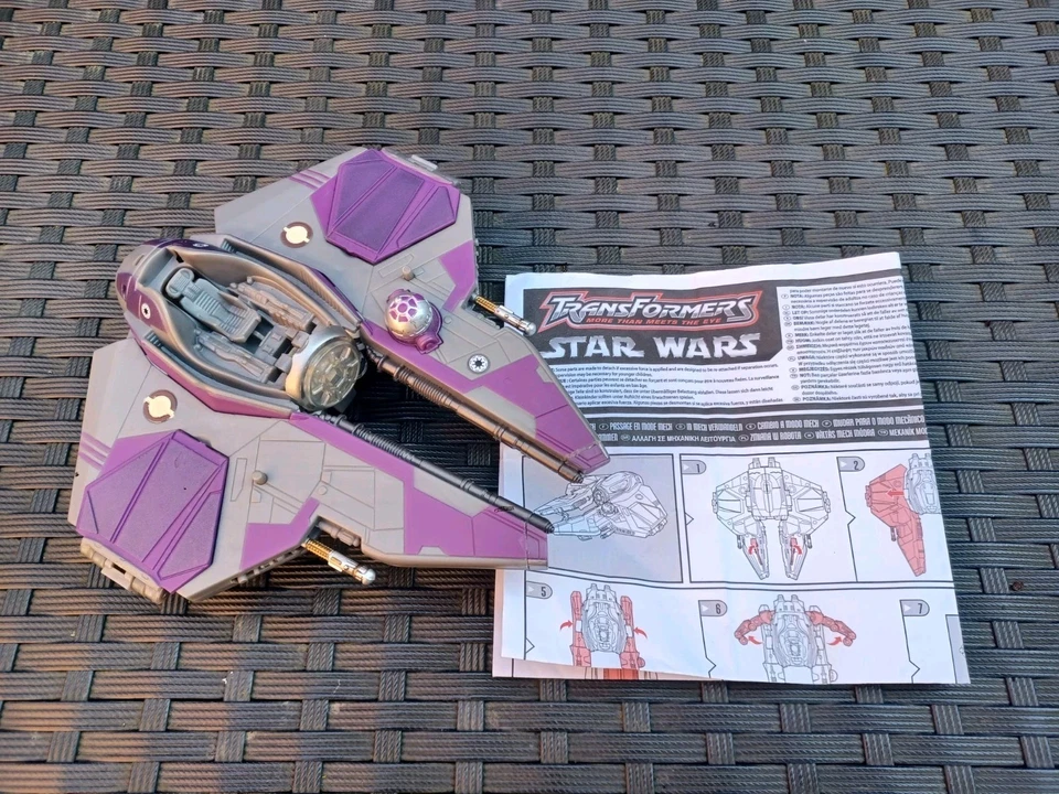Transformers Star Wars Obi Wan Kenobi Jedi Starfighter action figure 2005 Hasbro - Image 1 of 4