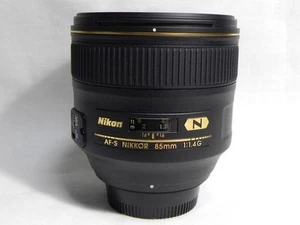 Nikon AF-S 85mm F1.4G lens 226333 - Picture 1 of 3