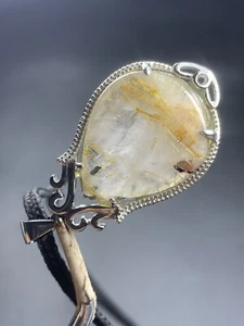 29 Carats Golden Rutile Quartz Pendent. - Picture 1 of 6