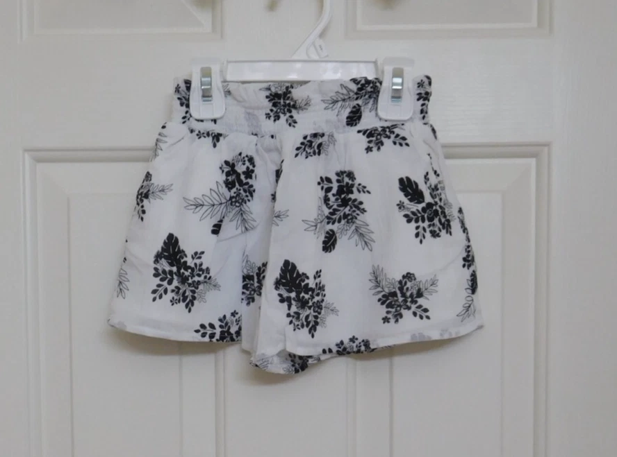 NWT Janie and Jack Black Floral Shorts sz 3 5 6 or 7 - Image 1 of 1