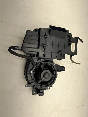 Soplador calefactor aire acondicionado trasero Nissan Pathfinder 2014-2016 OEM. Foto 1 de 4