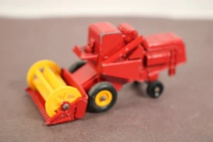 Vintage Matchbox Claas Combine Harvester No. 65 Original Tires LQQK - Picture 1 of 6