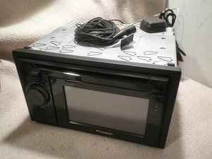 PIONEER AVIC F320BT AUTORADIO CD CON NAVIGATORE OTTIMO STATO COMPLETA PERFETTA - Foto 1 di 8