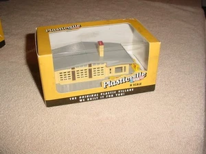 Bachmann N Scale Gas Station Building Yellow # 45904 NIB - Picture 1 of 1