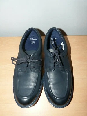 Older Boys Blue Leather CLARKS  Lace Up Shoe Size 5.5 F (38.5F) - Image 1 of 4