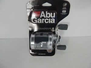 ABU-GARCIA AMBASSADEUR 6500 S,Baitcasting Reel,Silver,RH,Ratio 5.1:1,Drag 11lbs. - Picture 1 of 2